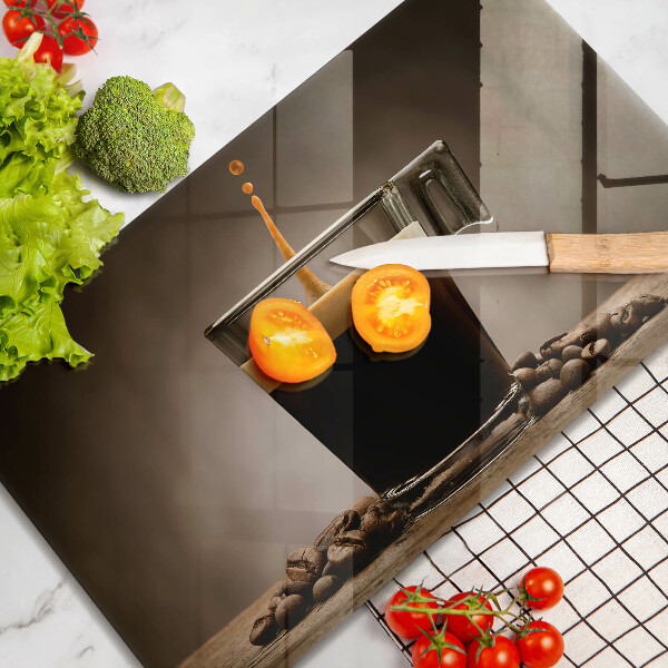 Szklana deska do krojenia Szklanka i ziarna kawy