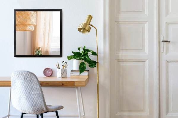 Lustro w czarnej ramie do przedpokoju 50x50 cm