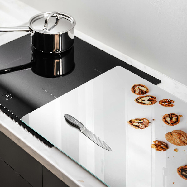 Osłona płyty indukcyjnej Orzechy na białym tle