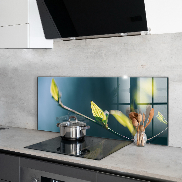 Panel szklany do kuchni Błyszczący Liść na Gałęzi