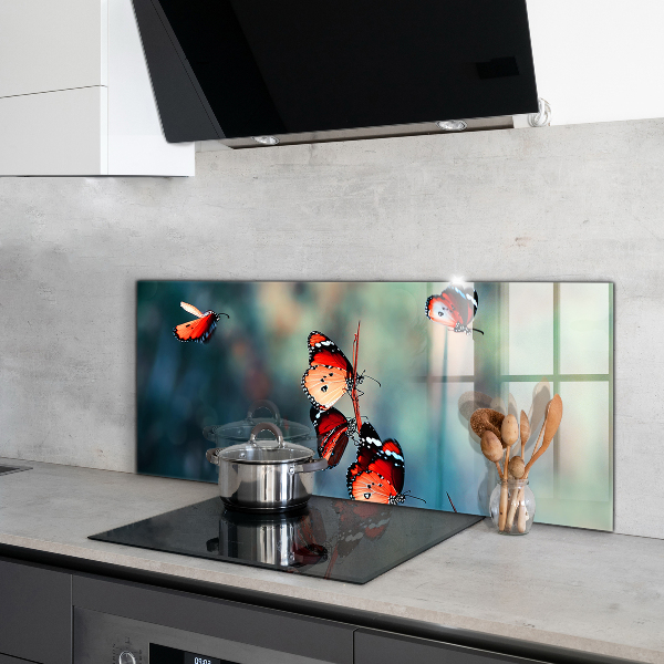 Panel szklany do kuchni Delikatny Motyl na Wietrze