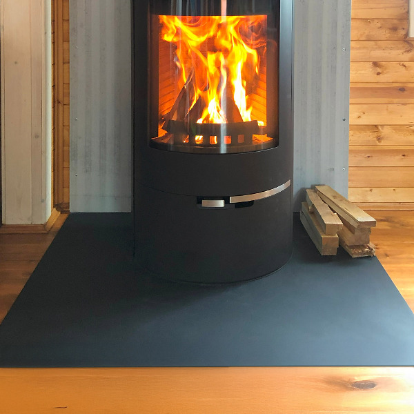 Podstawka pod kominek z czarnej blachy 100x80 cm