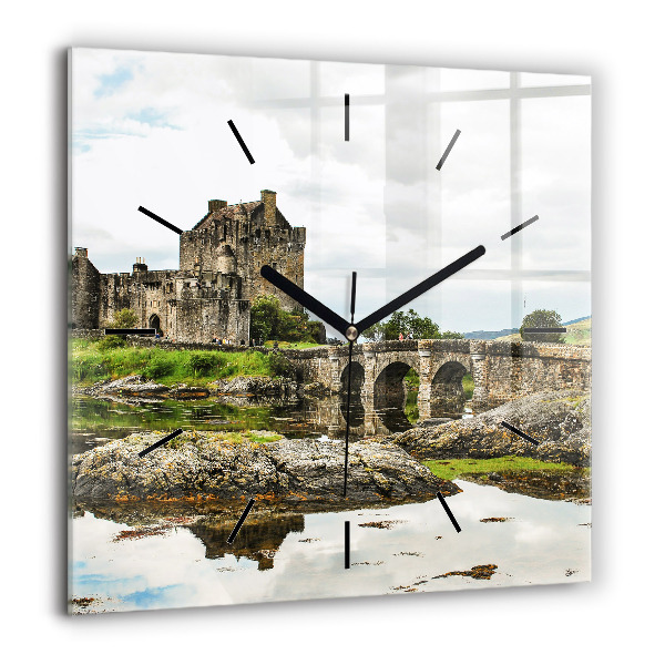 Zegar szklany 60x60 Zamek Eilean Donan 