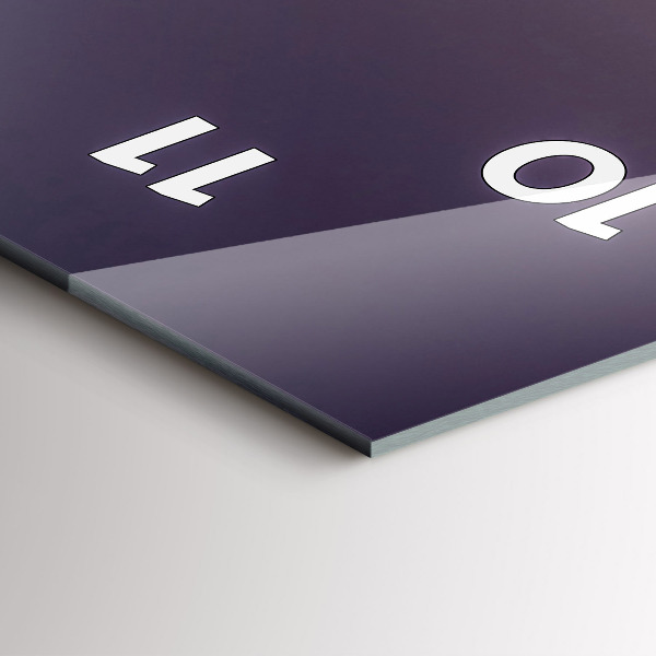 Zegar szklany pionowy Nowym Jorku East River