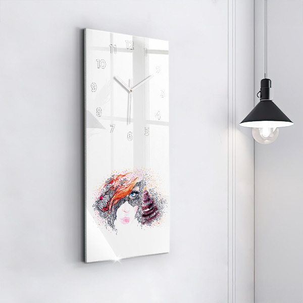 Zegar szklany pionowy Słodka kobieta z ciastem