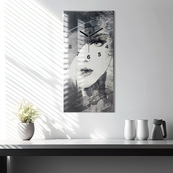 Zegar szklany pionowy Kobieta – akwarele