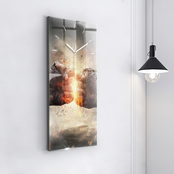 Zegar szklany pionowy Pięści Siła Moc