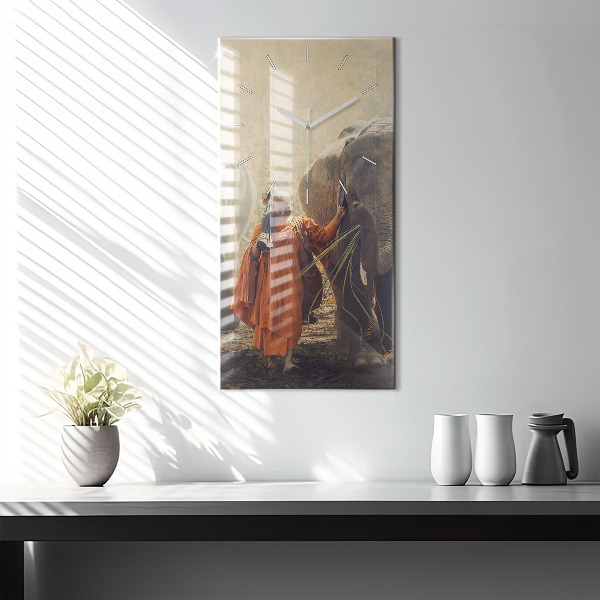 Zegar ścienny pionowy Mnich prowadzący słonie