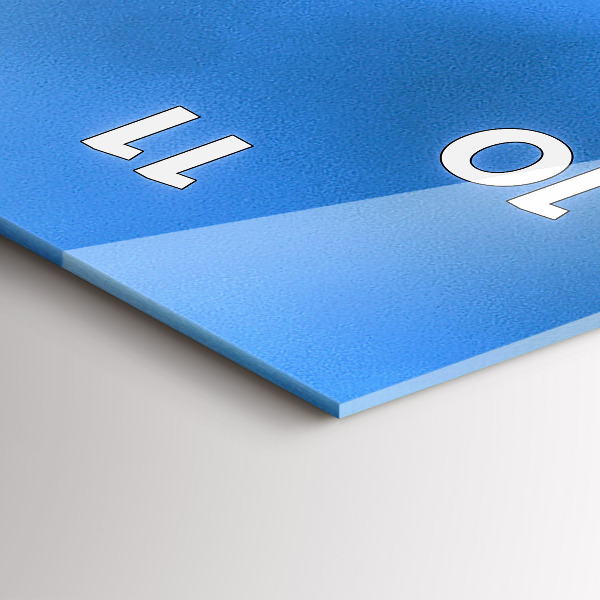 Zegar szklany pionowy Rynek Główny w Krakowie