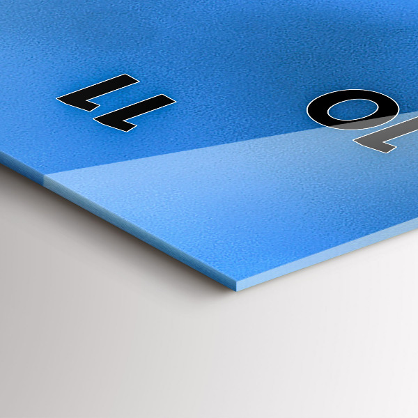 Zegar szklany pionowy Rynek Główny w Krakowie