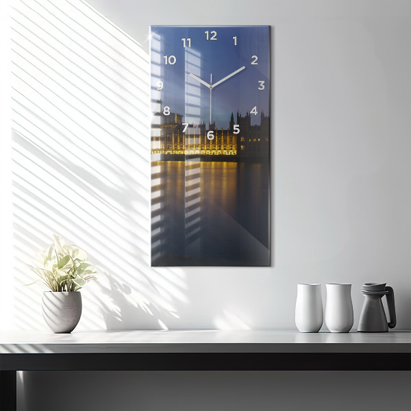 Zegar ścienny pionowy Pałac Winchester Londyn