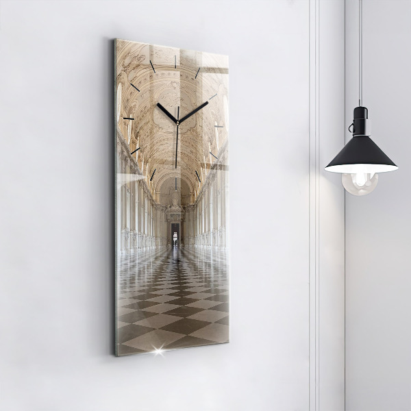 Zegar ścienny pionowy Muzeum La Veneria Reale