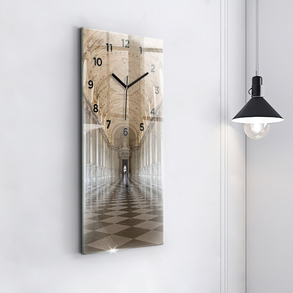 Zegar ścienny pionowy Muzeum La Veneria Reale