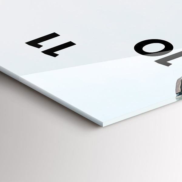 Zegar ścienny pionowy Tańczący dom Praga