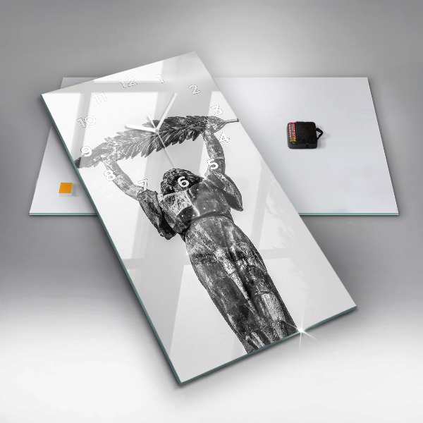 Zegar ścienny pionowy Statua Wolności w Budapeszcie