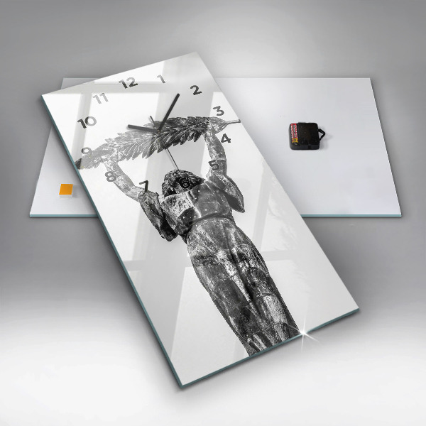 Zegar ścienny pionowy Statua Wolności w Budapeszcie