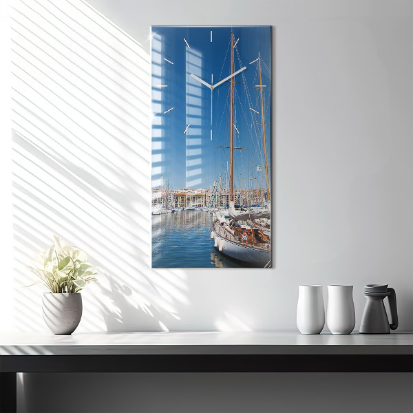 Zegar szklany pionowy Marina w Marsylii Francja