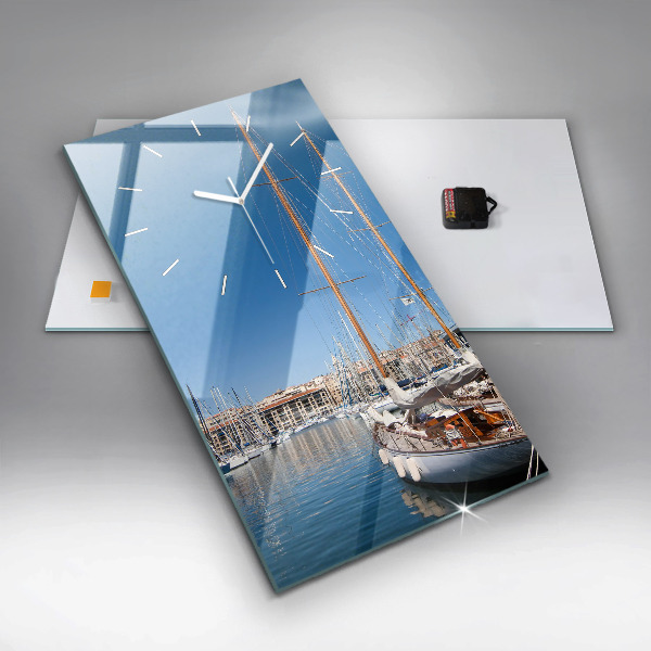 Zegar szklany pionowy Marina w Marsylii Francja