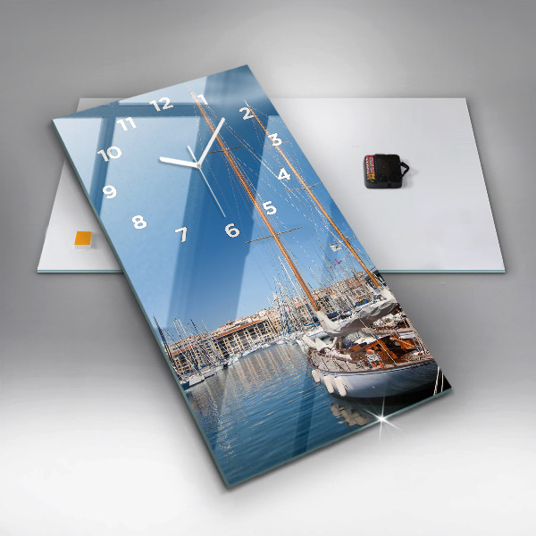 Zegar szklany pionowy Marina w Marsylii Francja