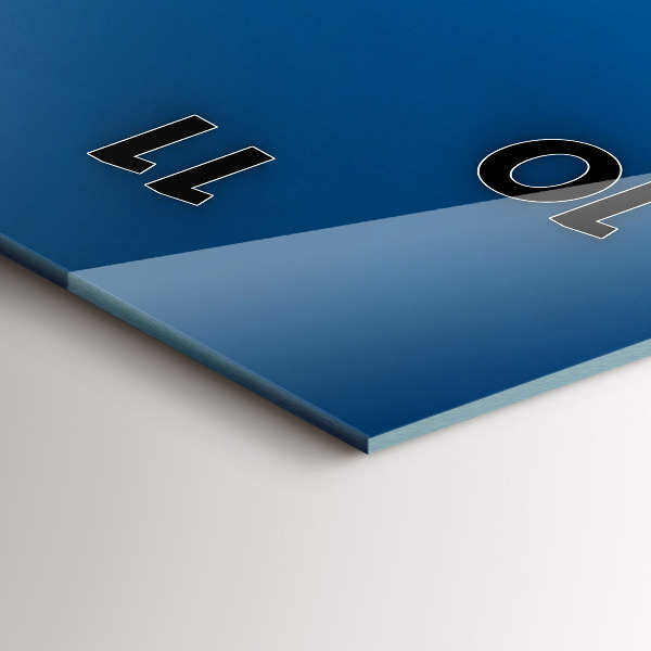 Zegar szklany pionowy Marina w Marsylii Francja