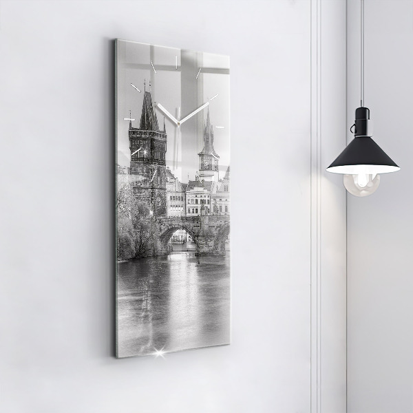 Zegar szklany pionowy Most Karola w Pradze