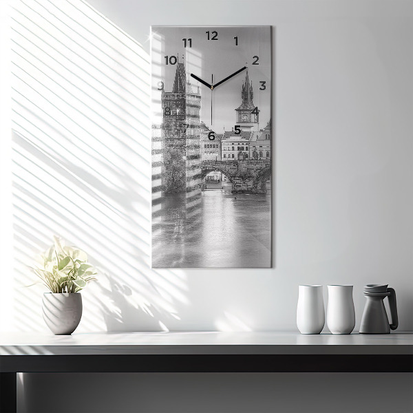 Zegar szklany pionowy Most Karola w Pradze
