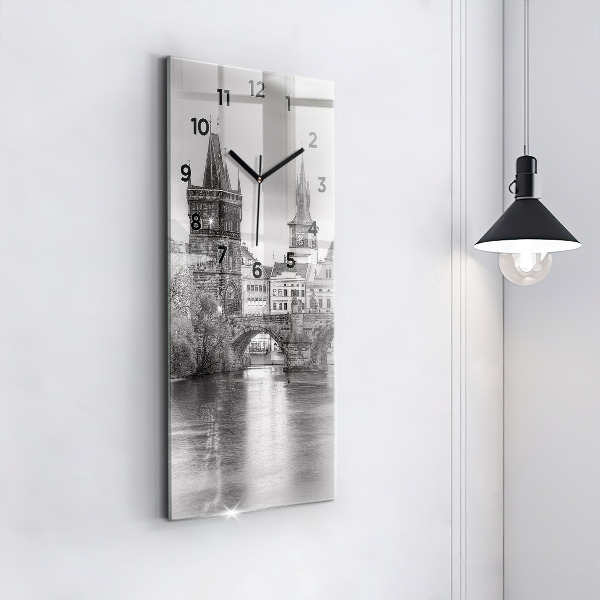 Zegar szklany pionowy Most Karola w Pradze