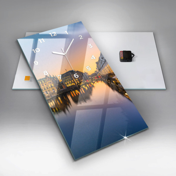 Zegar szklany pionowy Ratusz w Hamburgu