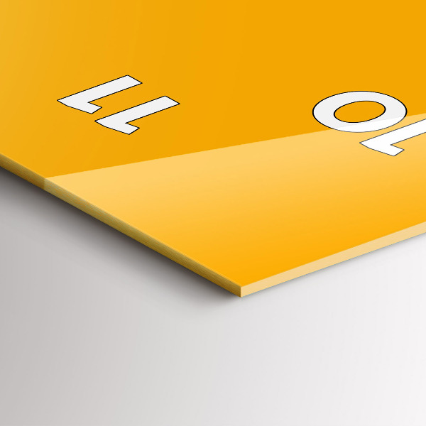 Zegar ścienny pionowy Kolor złoto-żółty