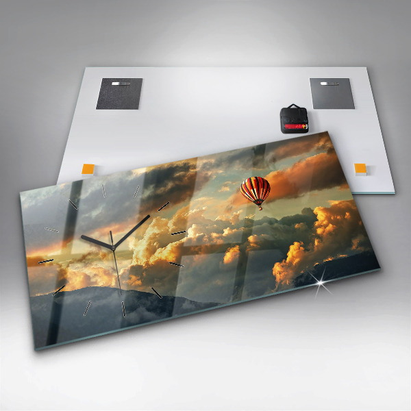Zegar ścienny poziomy Lot balonem w chmurach