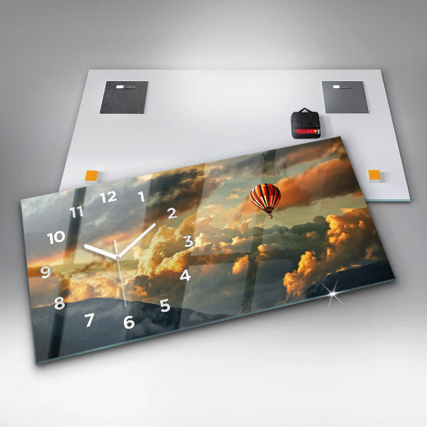 Zegar ścienny poziomy Lot balonem w chmurach
