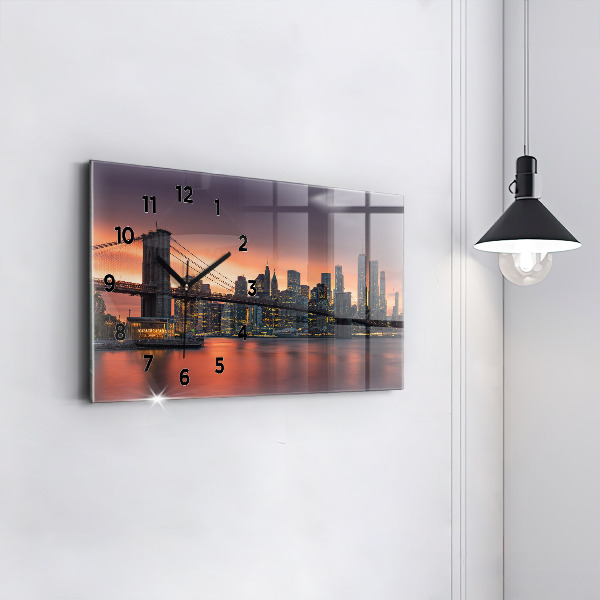 Zegar szklany poziomy Nowym Jorku East River
