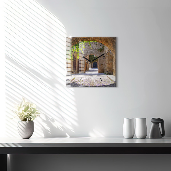 Kwadratowy zegar Malownicza ulica Rodos