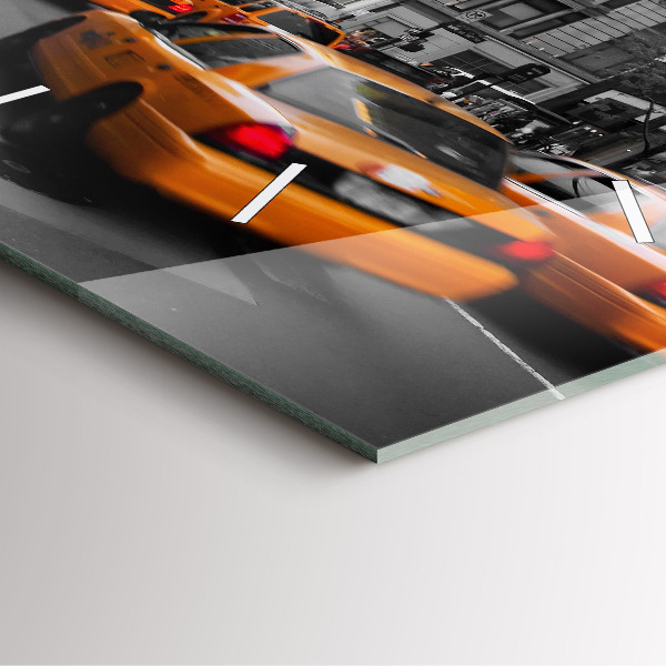 Kwadratowy zegar Manhattan i taksówki