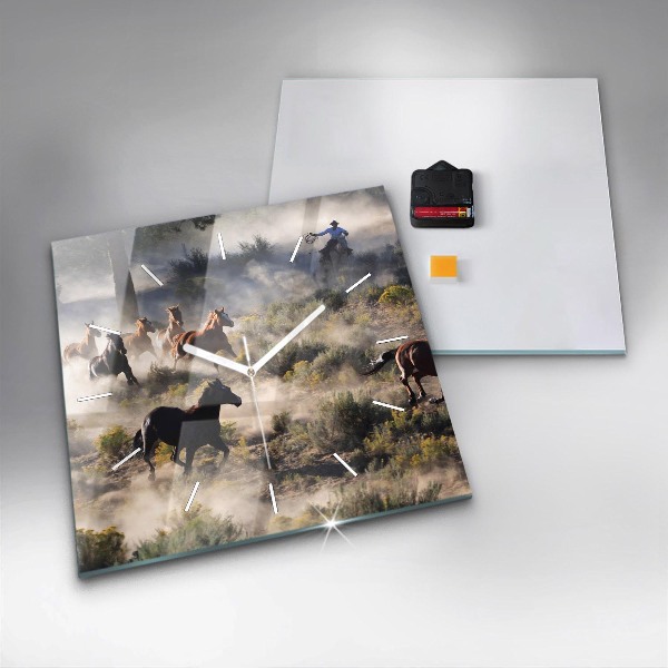 Kwadratowy zegar Stado rozpędzonych koni