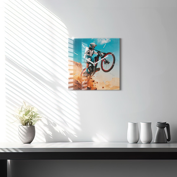 Kwadratowy zegar Kaskader i adrenalina