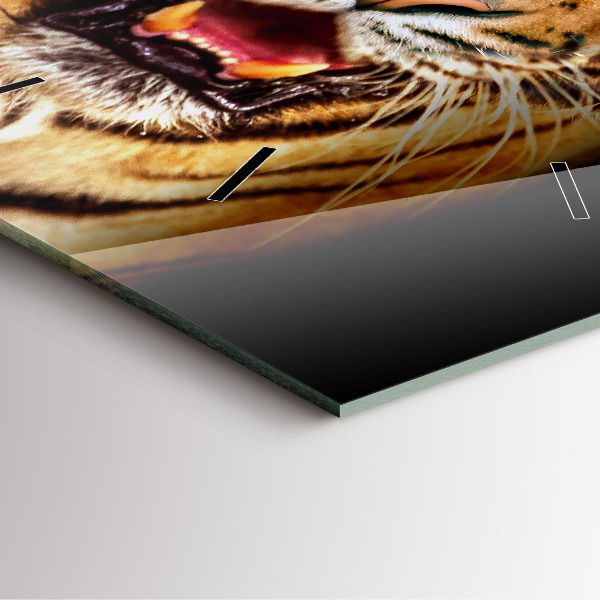 Kwadratowy zegar Tygrys – dziki wzrok