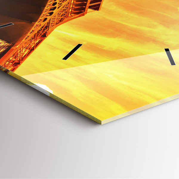 Kwadratowy zegar Wieża Eiffla w Paryżu