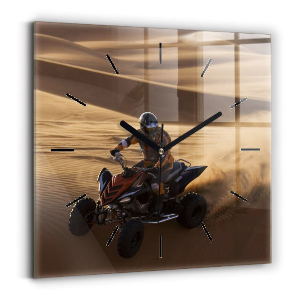 Kwadratowy zegar Quad na pustyni