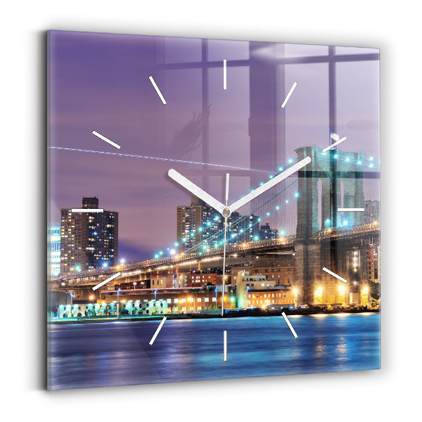 Kwadratowy zegar Brooklyn Most i East River