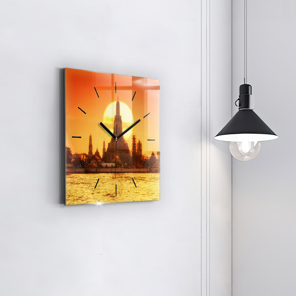 Kwadratowy zegar Wat arun Bangkok Tajlandia