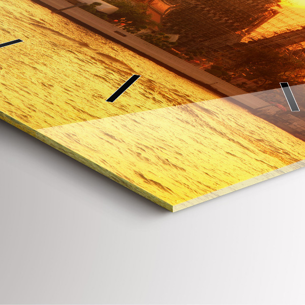 Kwadratowy zegar Wat arun Bangkok Tajlandia