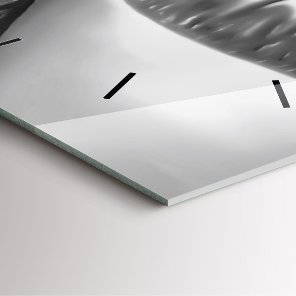 Kwadratowy zegar Usta kobiety