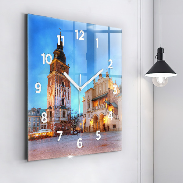 Kwadratowy zegar Rynek Główny w Krakowie