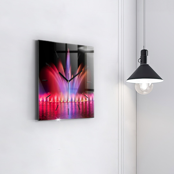 Kwadratowy zegar Wrocławska fontanna nocą