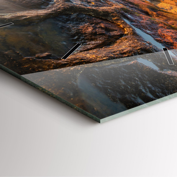 Kwadratowy zegar Latarnia i morze Bałtyckie