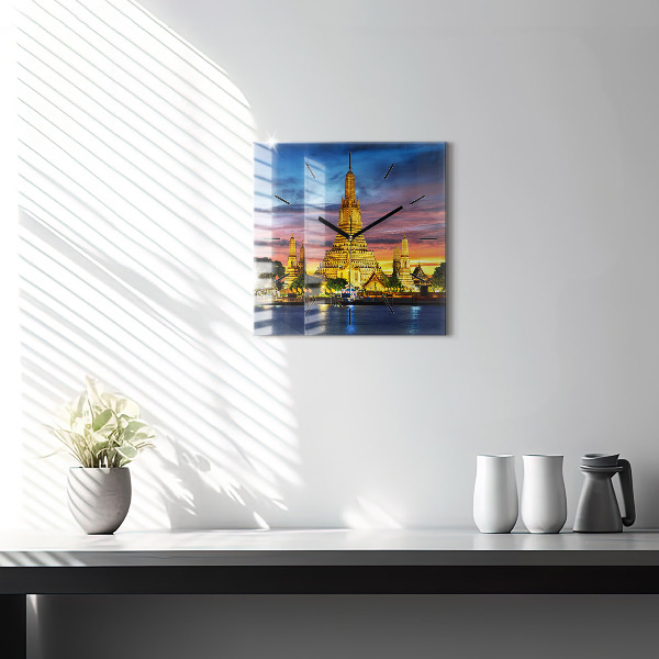 Kwadratowy zegar Świątynia w Bangkoku