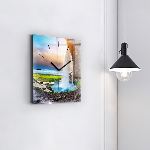 Kwadratowy zegar Wodospad w Islandii