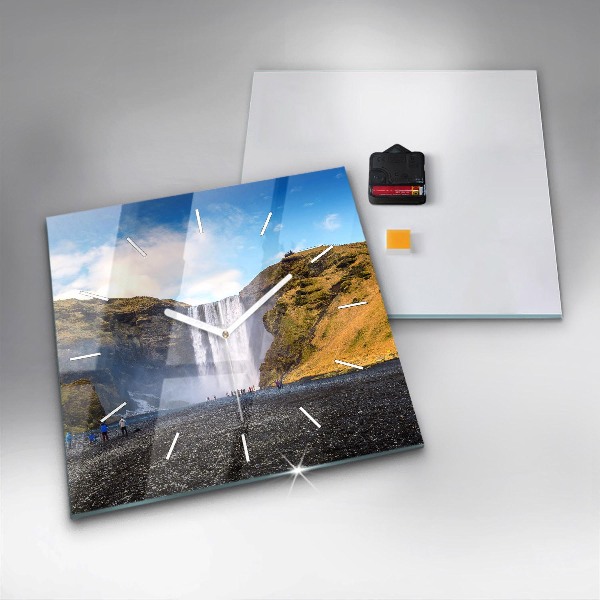 Kwadratowy zegar Wodospad w Islandii