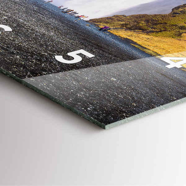 Kwadratowy zegar Wodospad w Islandii